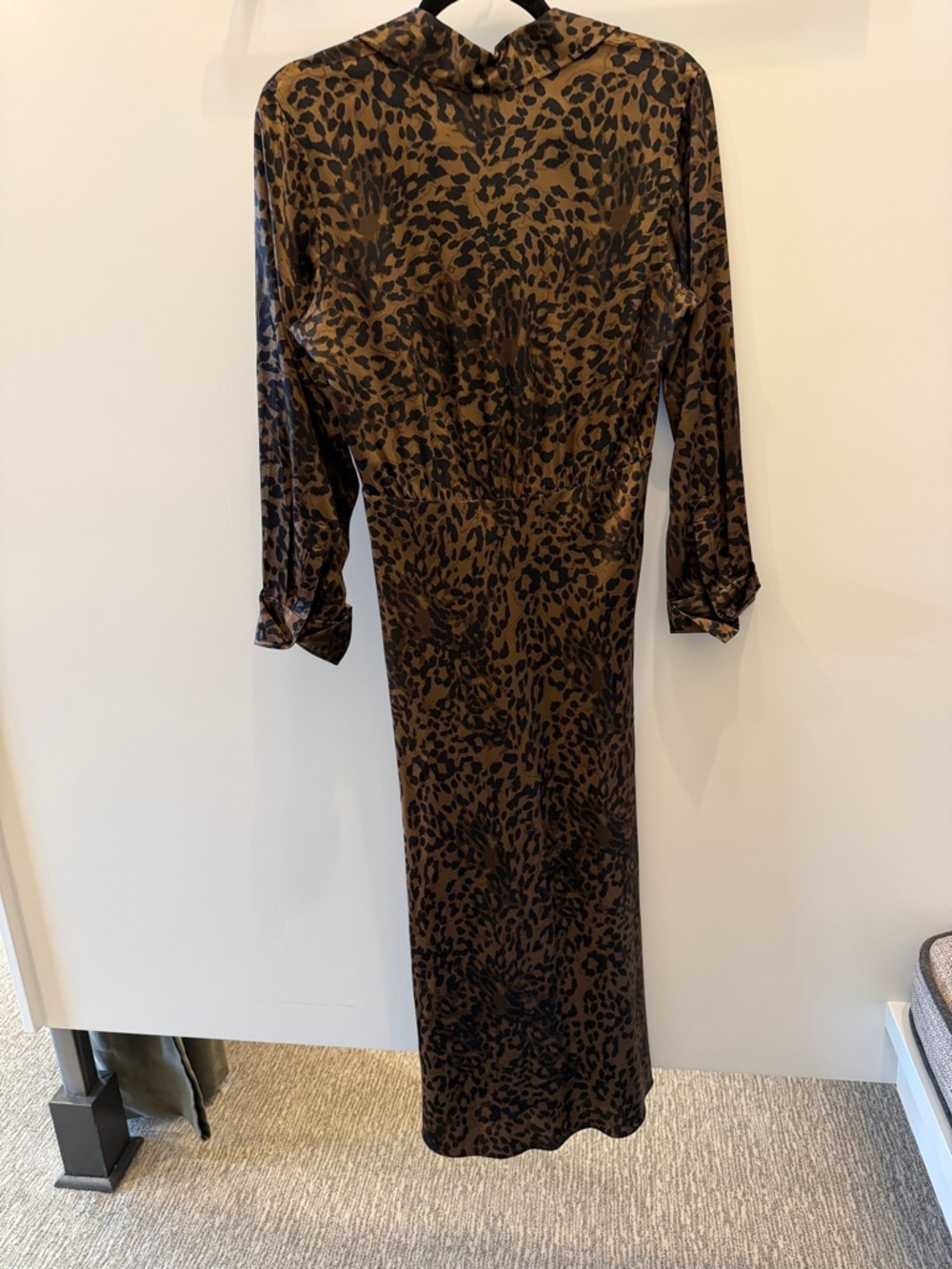 Rails Brown and Black Leopard satin Dress Jazlyn Ginger spotted size small - Picture 3 of 3